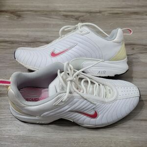 Nike Air Momentum Control Women's Sneakers Size 8.5